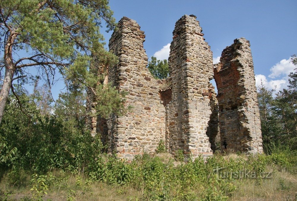 Bříství - chapel of the Ascension of St. Crosses on Břístevská hóra