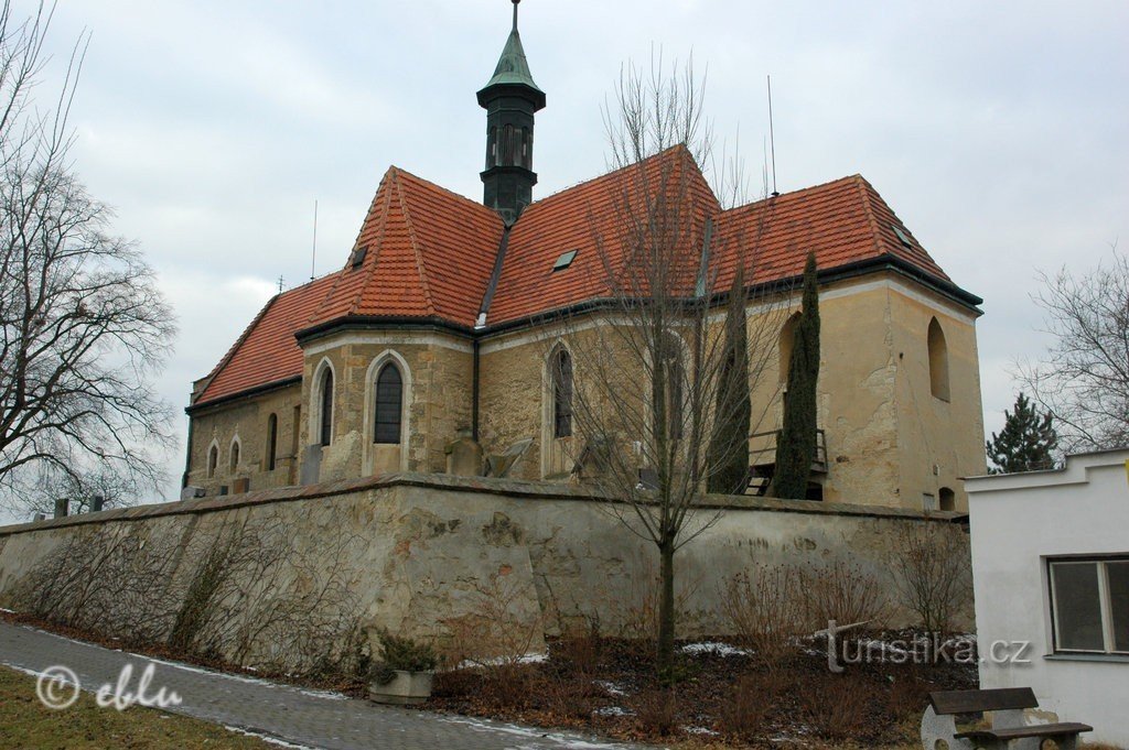 Bříství - Костел Знайдення Чесного Хреста