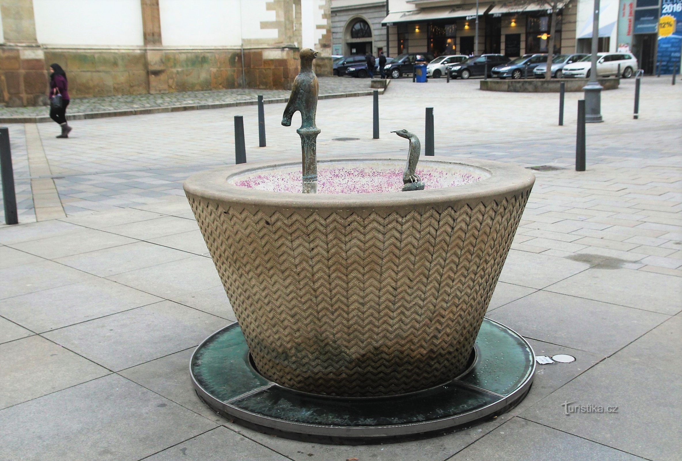 Brno - fuente en Jakubské náměstí