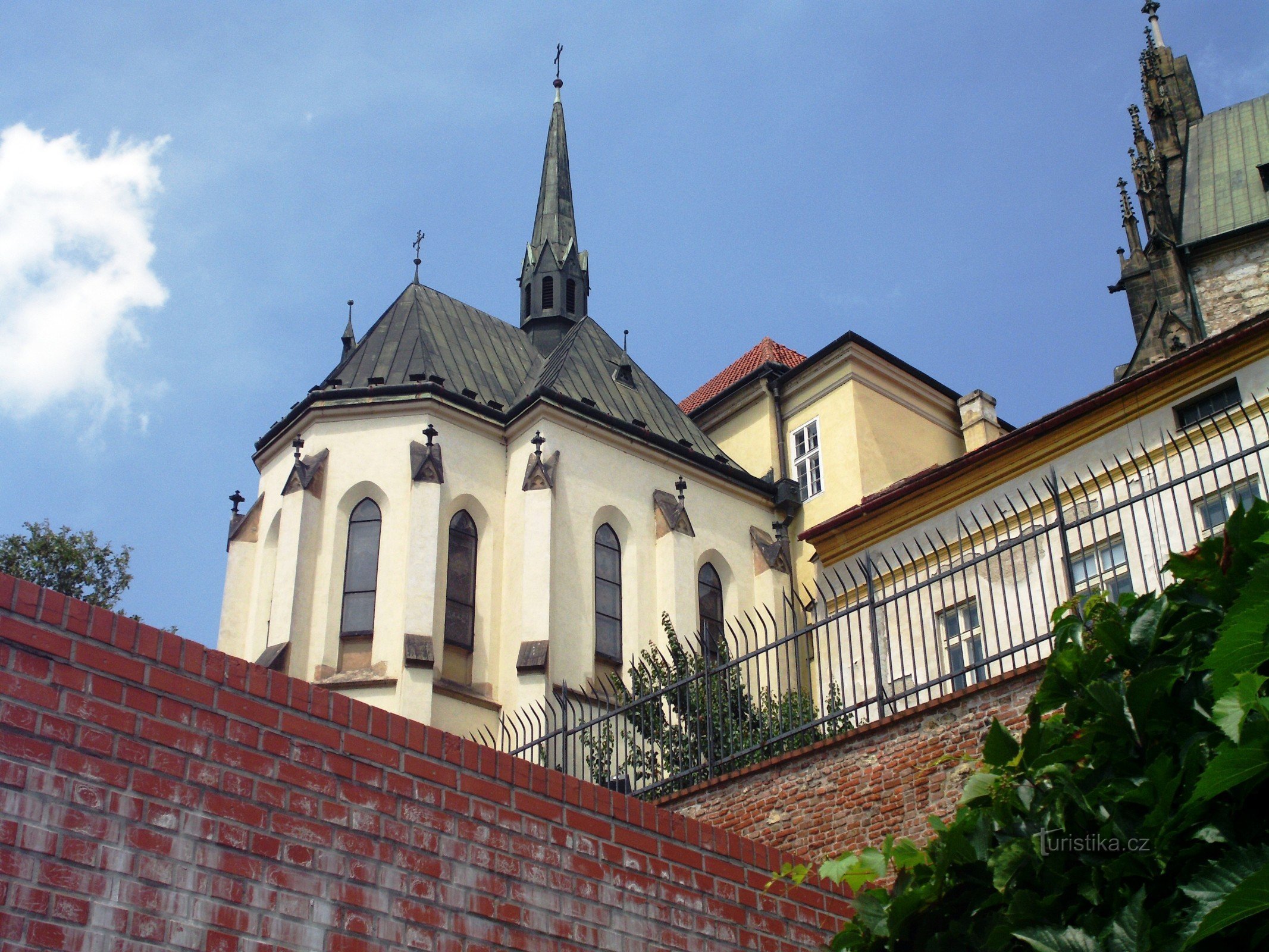 Brno - katedralen St. Peter och Paul