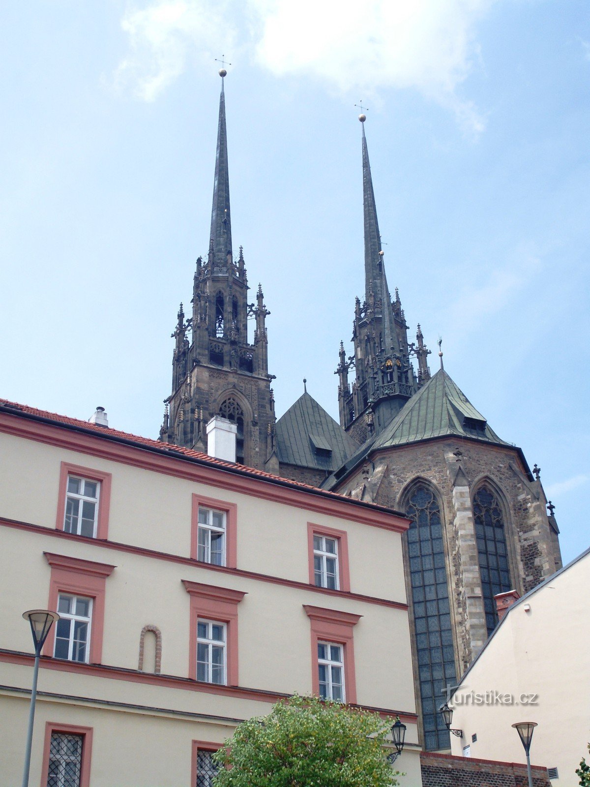 Brno - katedralen St. Peter och Paul