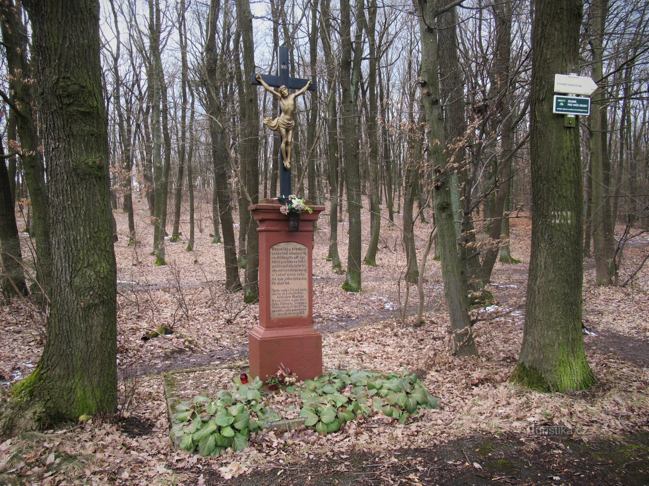 Brno-Kohoutovice - cast iron cross at the former woodshed