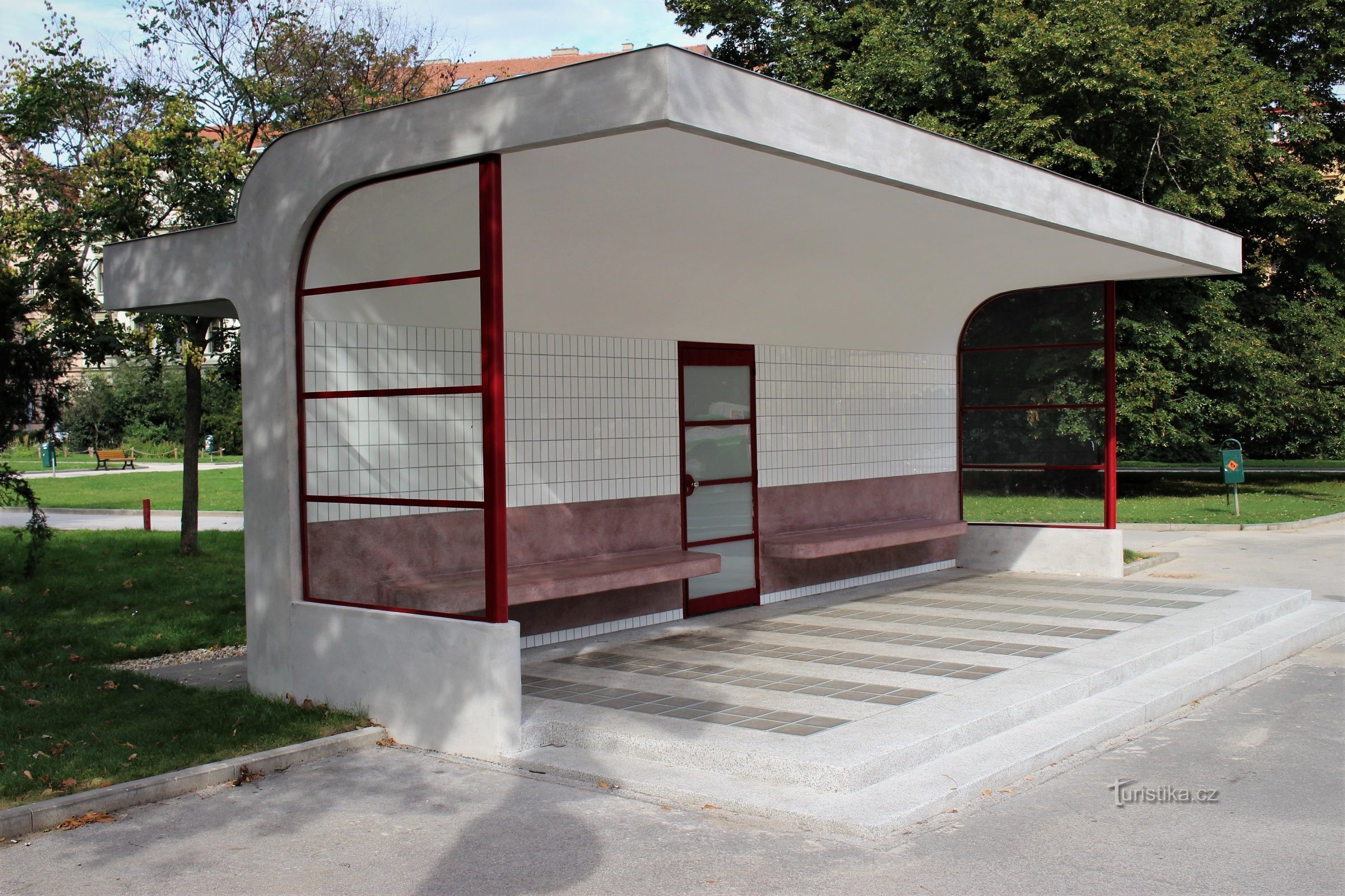 Brno-Obilní trh - Fermata ferroviaria di strada