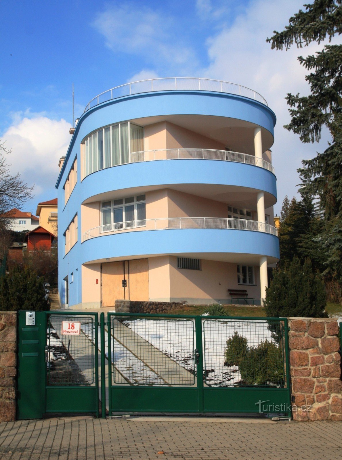 Brno-Pisárky - Carpenter's villa