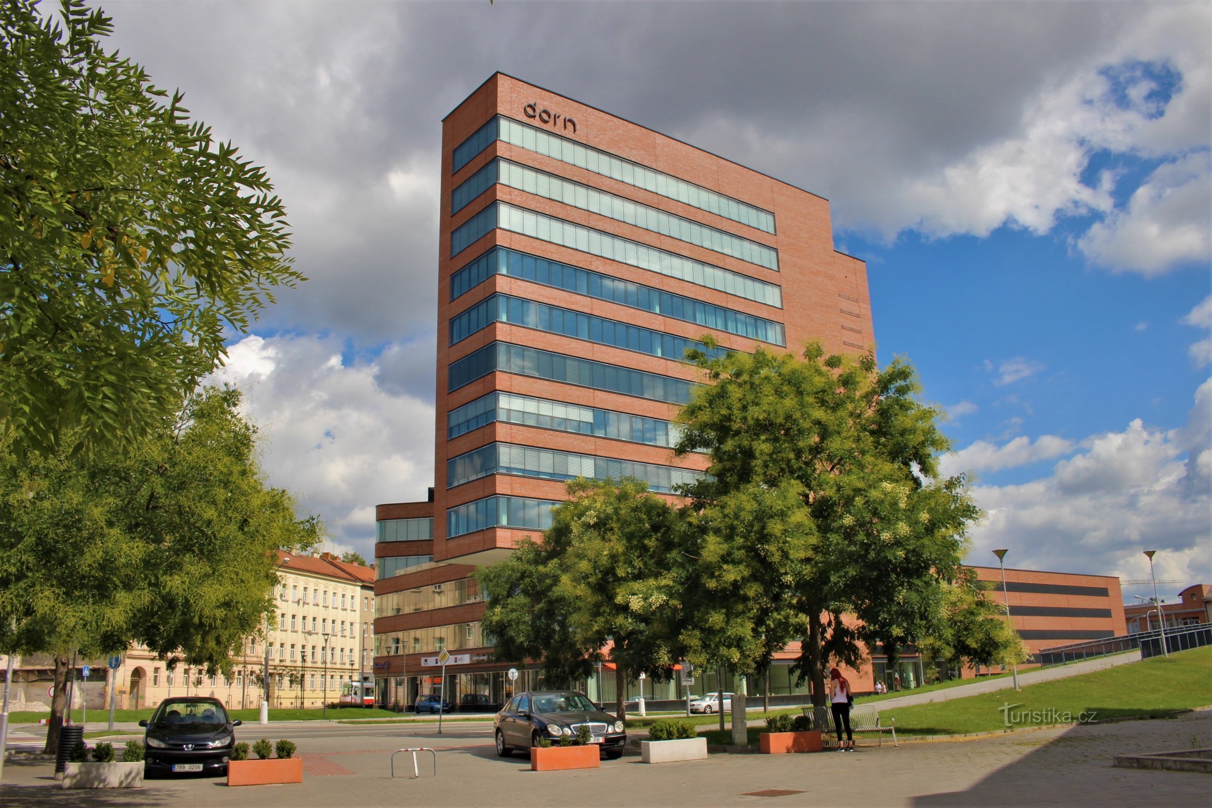 Brno - clădire multifuncțională Dorn