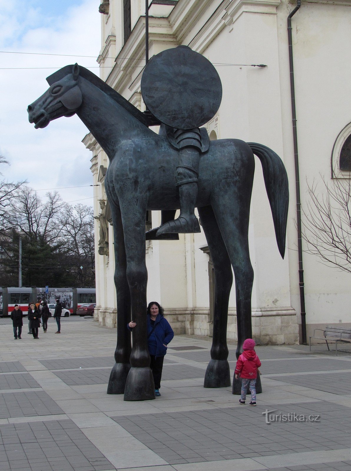 Brno - beeld van een paard met markgraaf Jošt