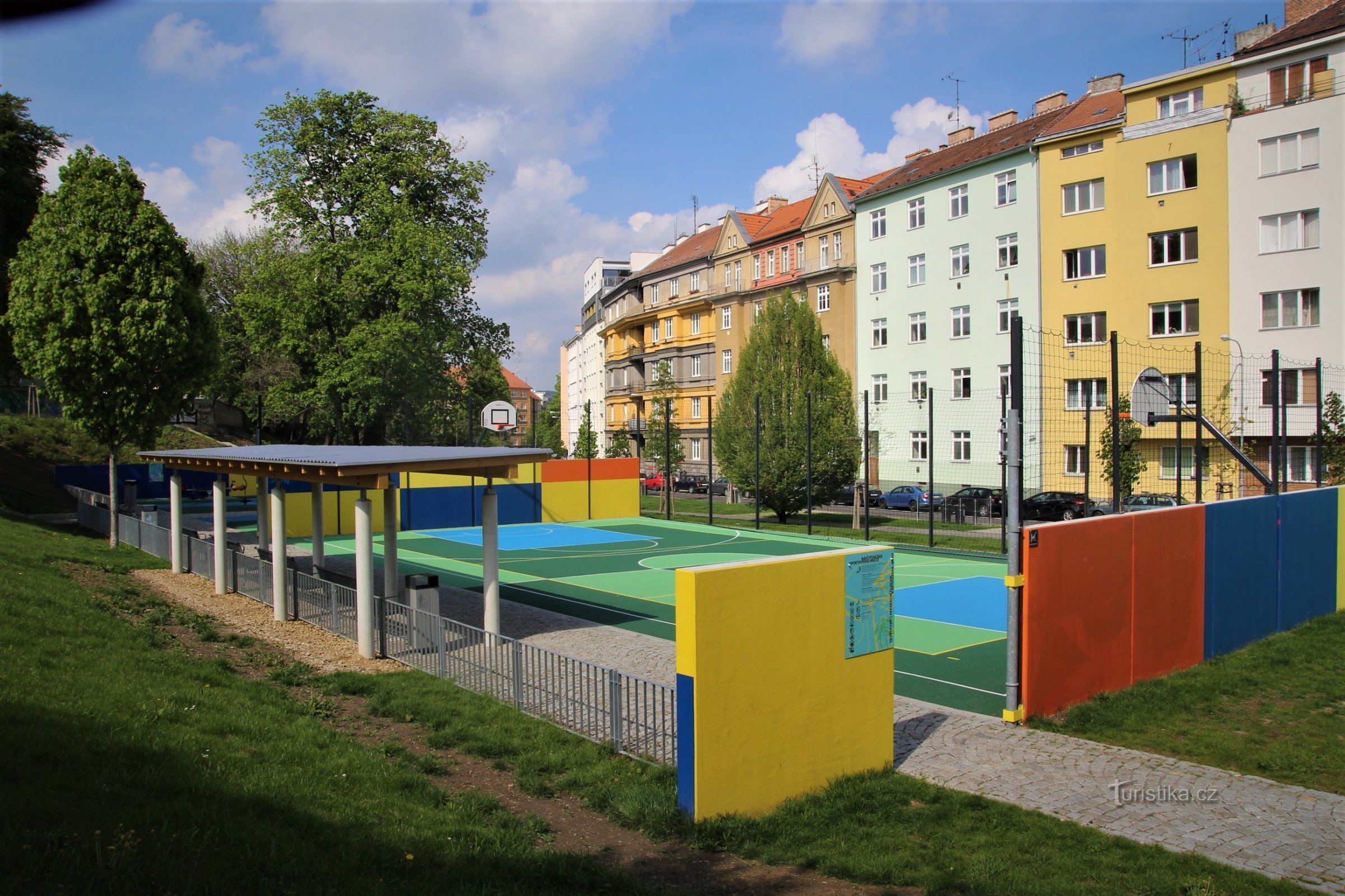 Brno - zonă de sport și recreere pe strada Kartouzské