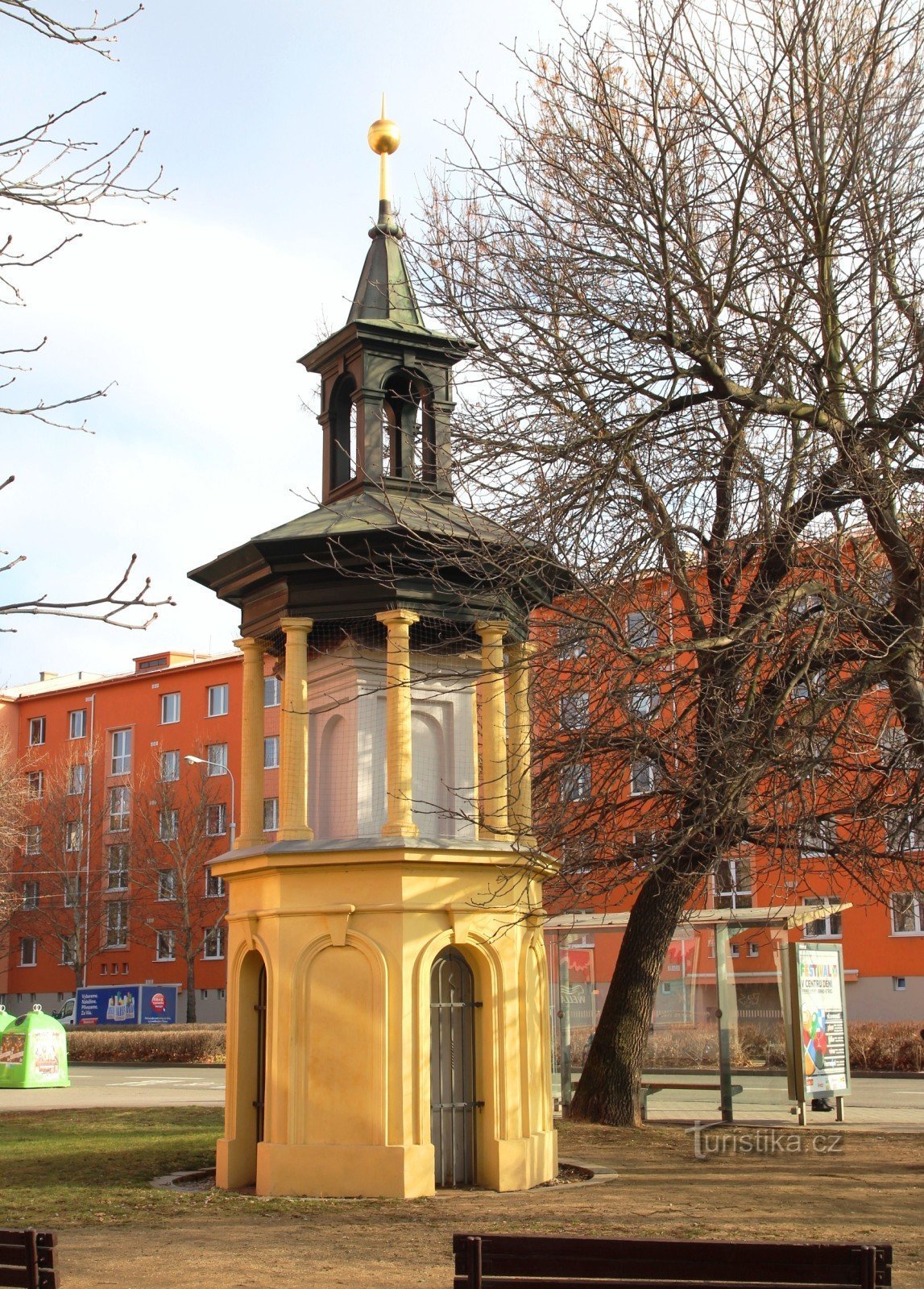 Brno-Štýřice - tháp chuông trên Křídlovická