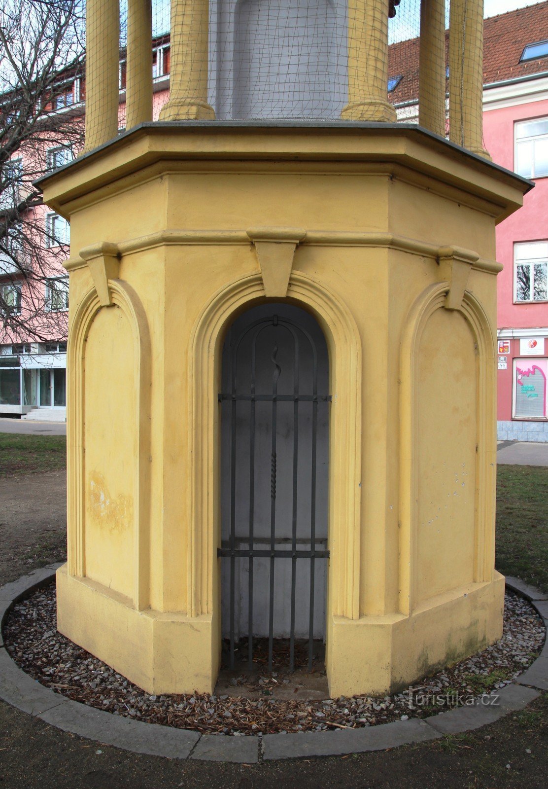 Brno-Štýřice - tháp chuông trên Křídlovická