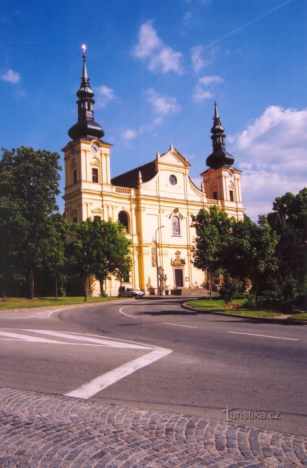 Brno-Tuřany - Kościół Zwiastowania Marii Panny