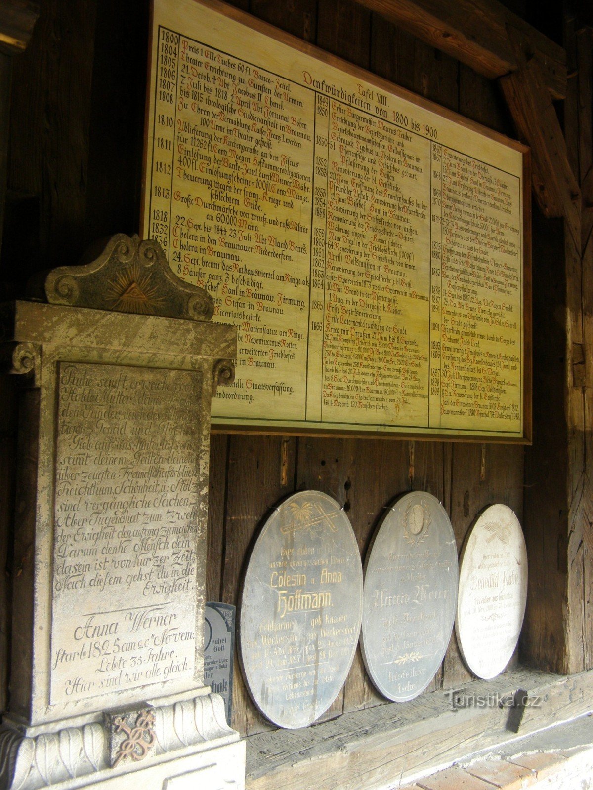 Broumov - église en bois de St. Vierge Marie