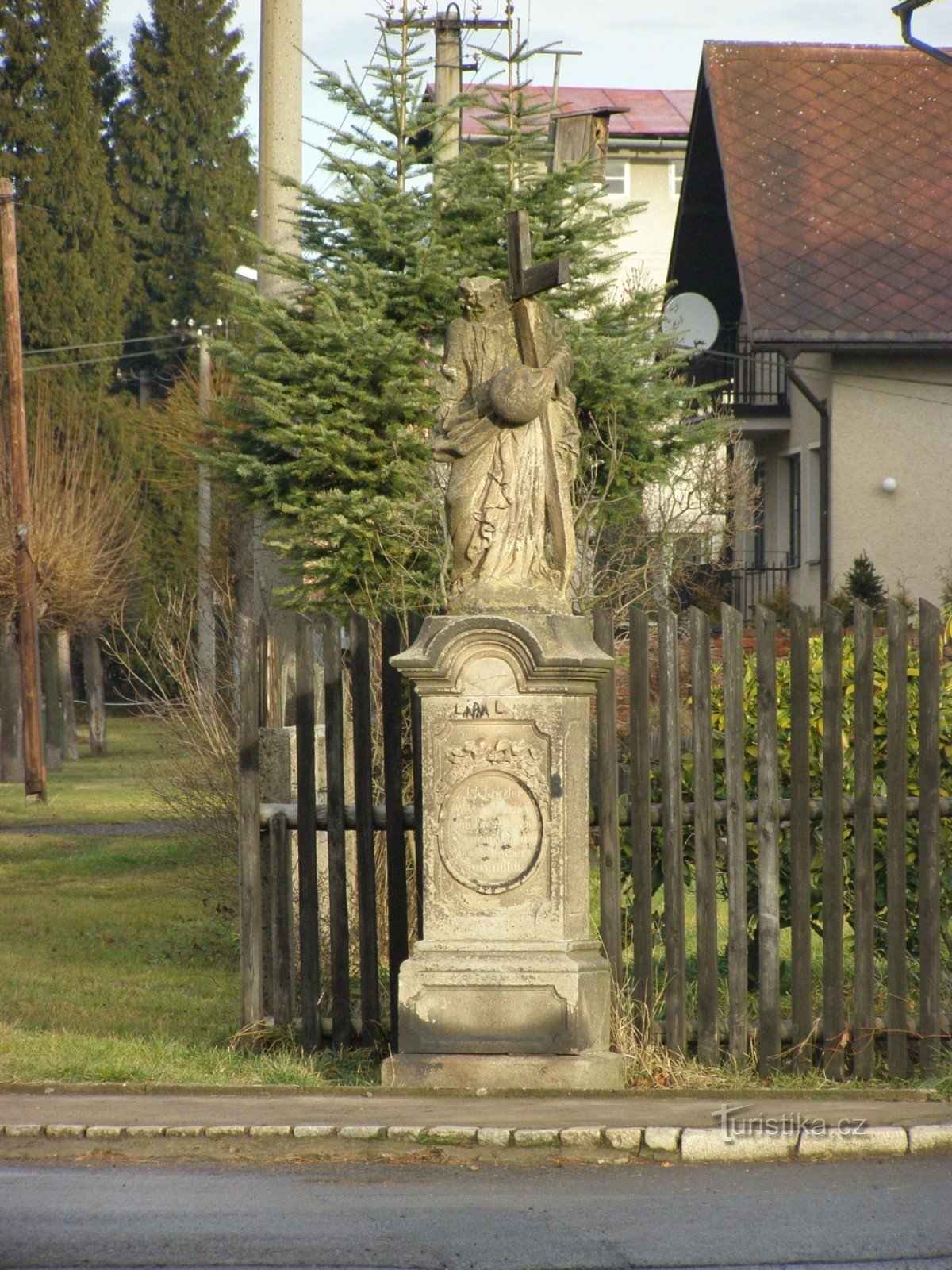 Broumov - en statue af St... men hvilken?