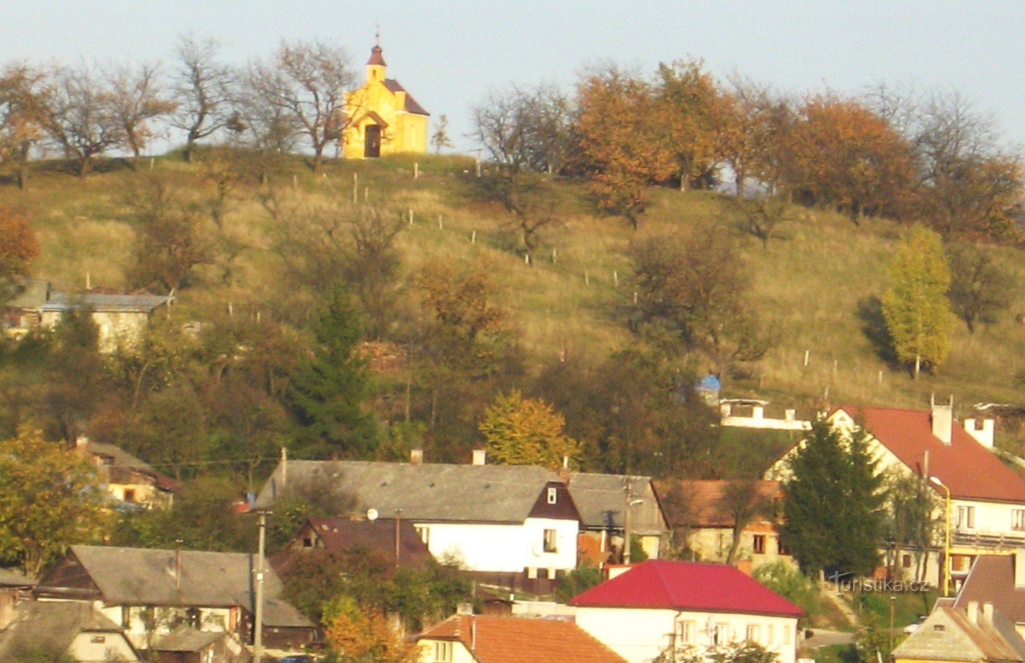Brumov - kapela sv. Ane in mestni predor