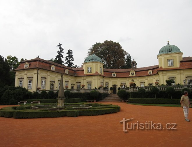 Buchlovice – stad, kasteel, park