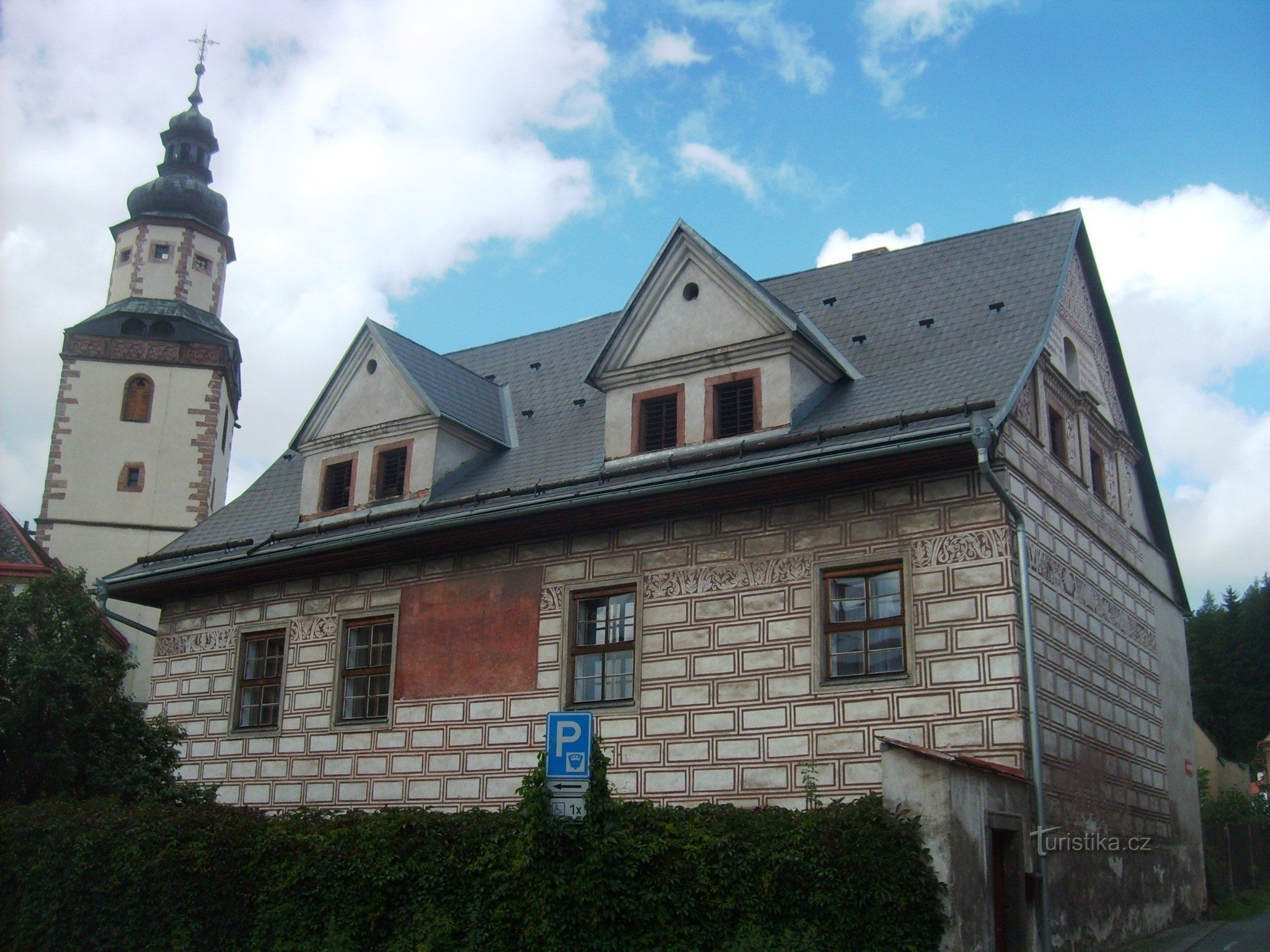 edificio de la rectoría