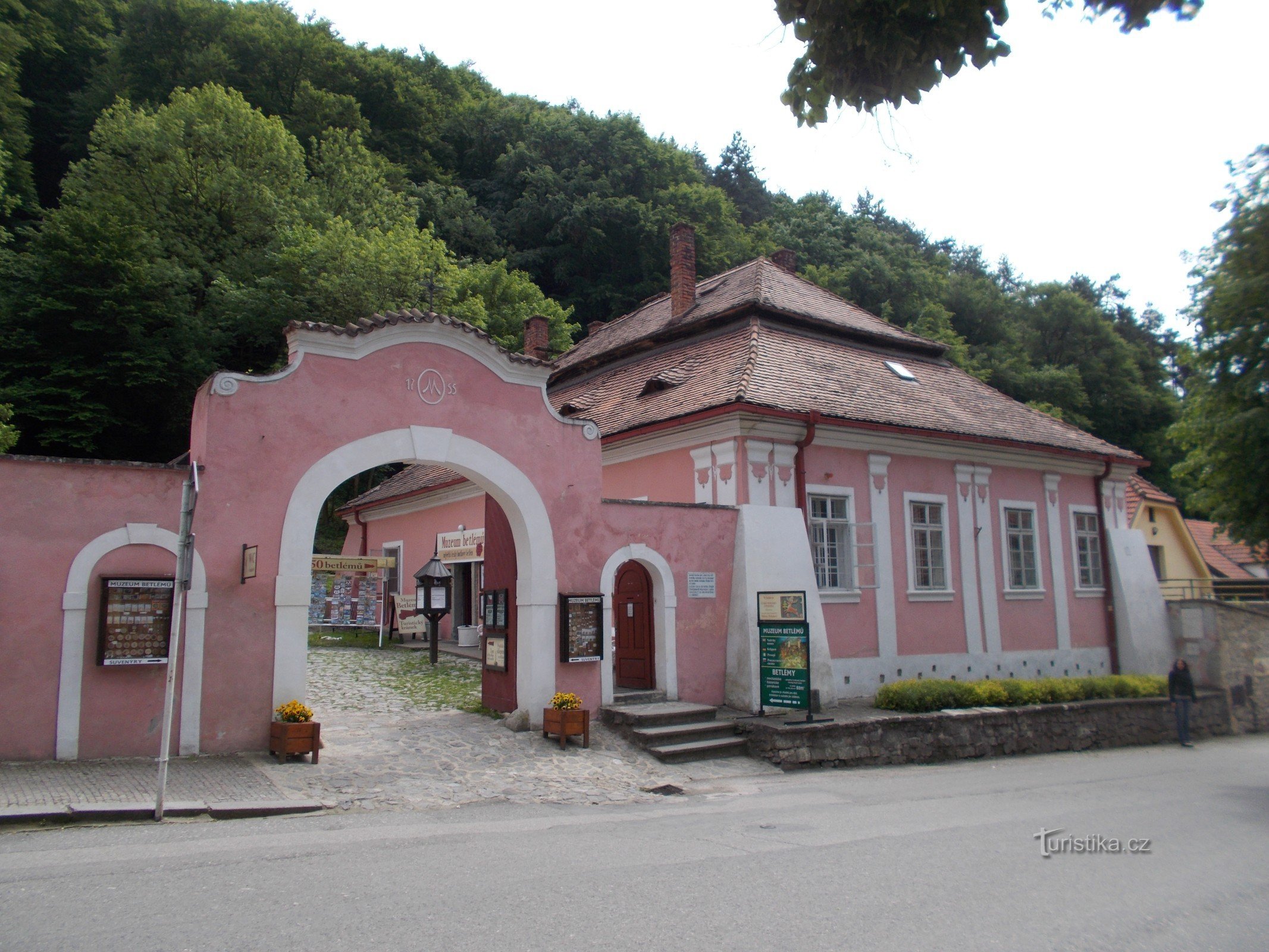 Das Gebäude, in dem sich das Krippenmuseum befindet.