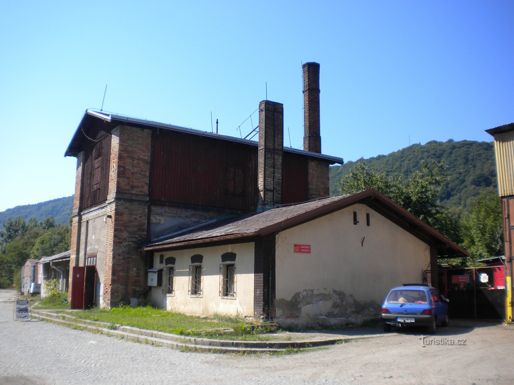 bâtiment de l'usine d'eau à vapeur