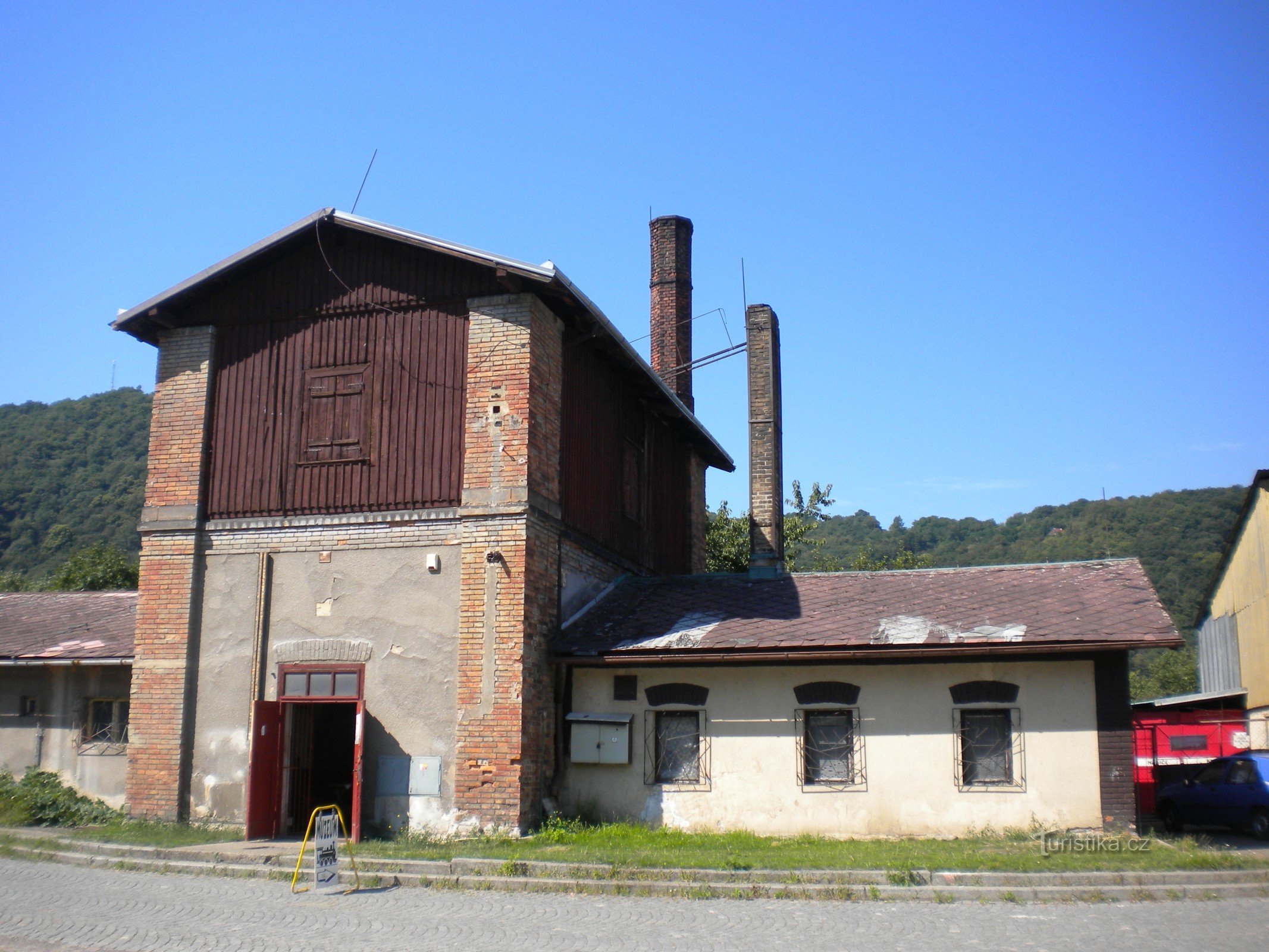 蒸汽水厂建筑