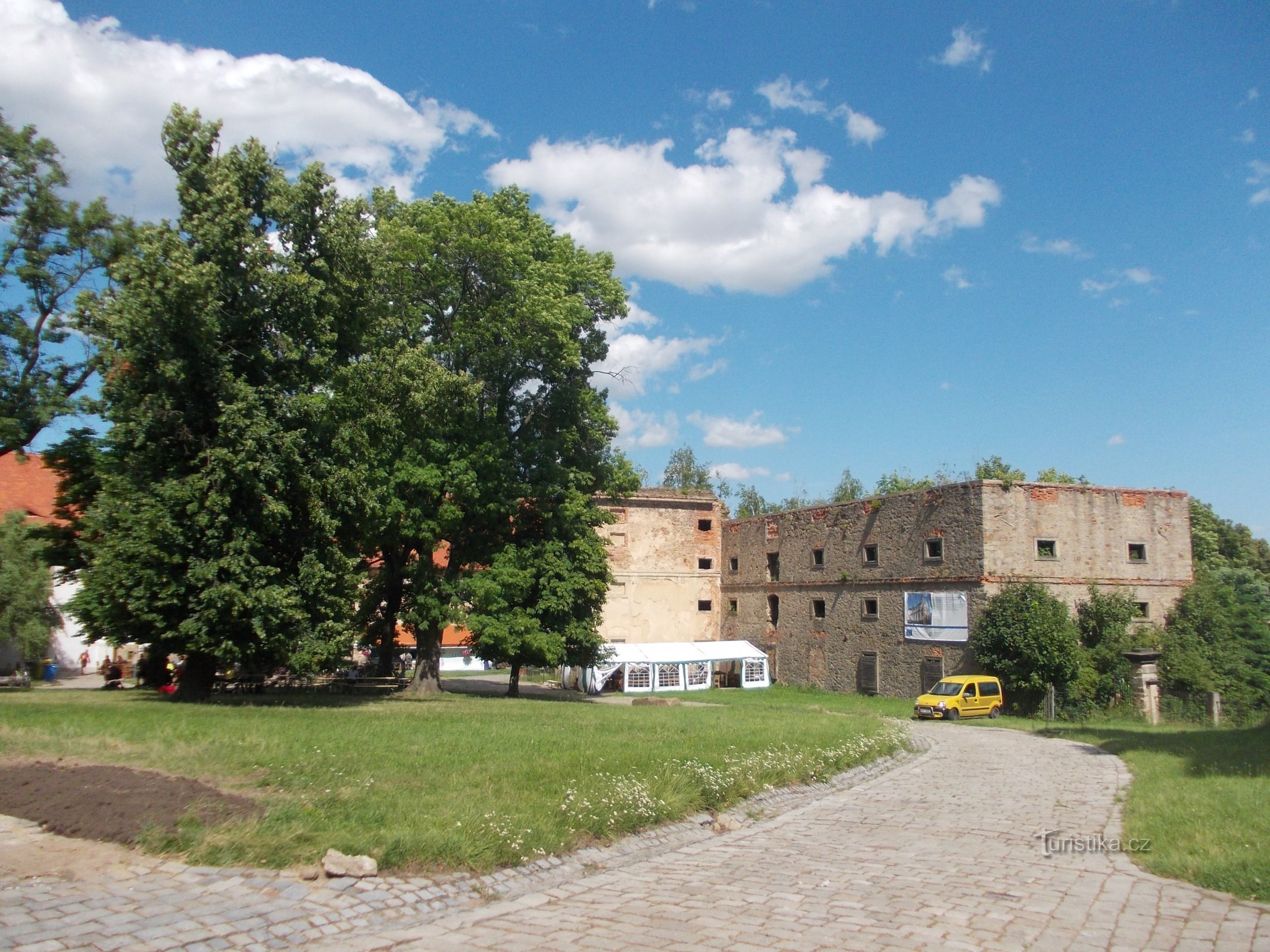 Edifício da cervejaria Ossegg