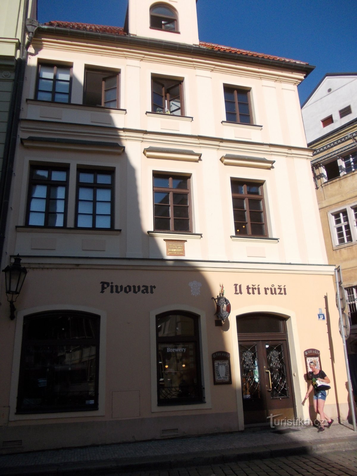 edificio del ristorante e della fabbrica di birra