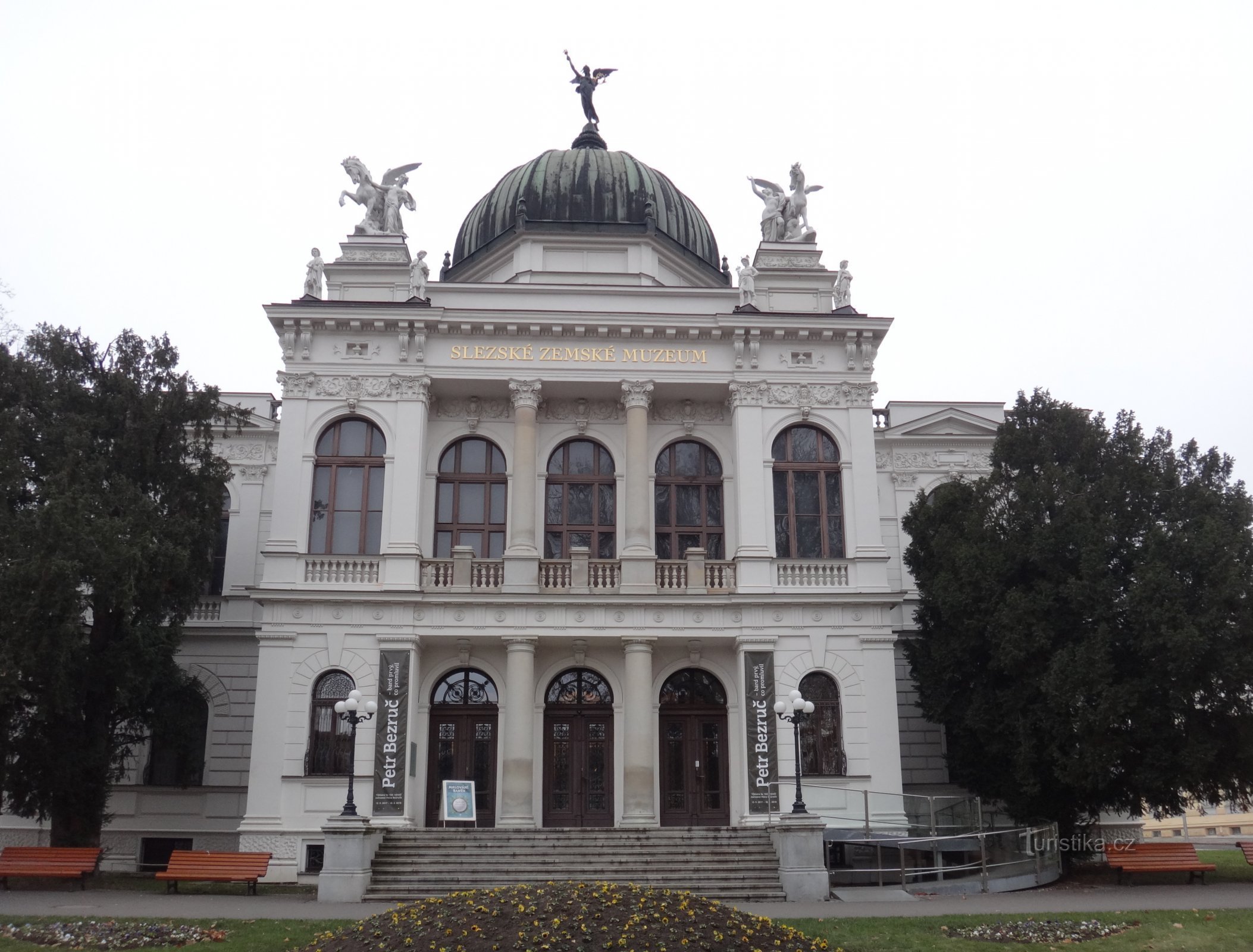 budova Slezského zemského muzea v Opavě