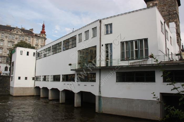 budova Spolku výtvarných umělců Mánes