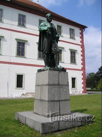 Das Denkmal des Erbauers