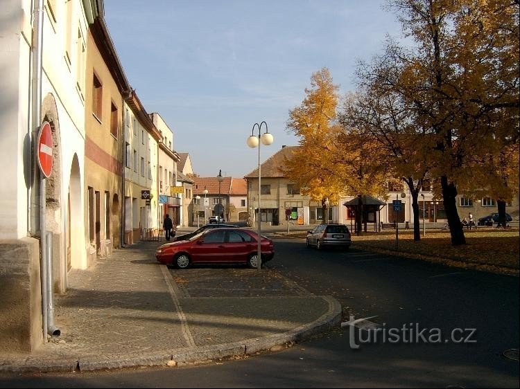 Budyně - Praça da Paz