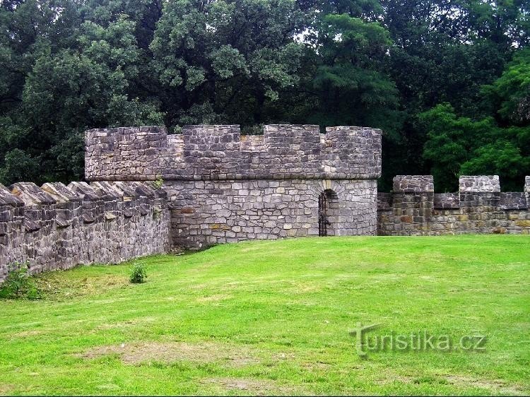 Budyně nad Ohří, Bastion