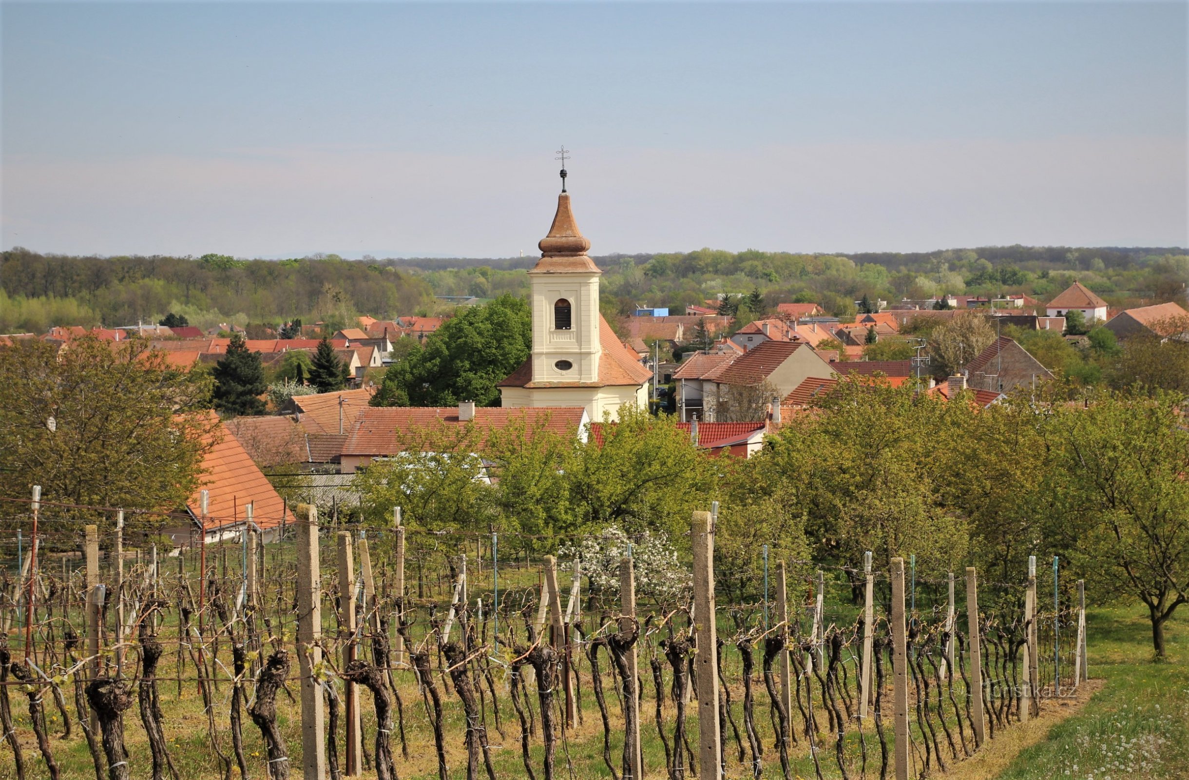 Bulhary s kostelem sv. Jiljí