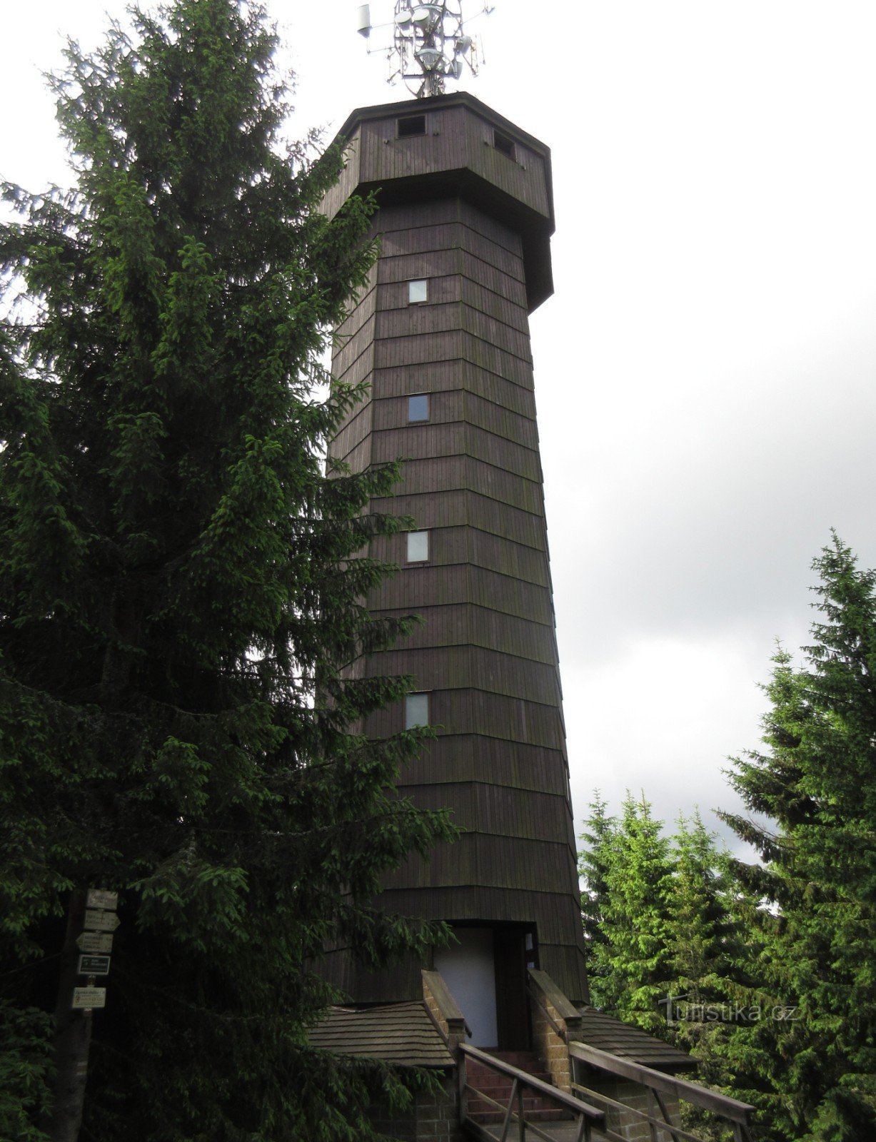 Bumbalka - torre di avvistamento Čartak