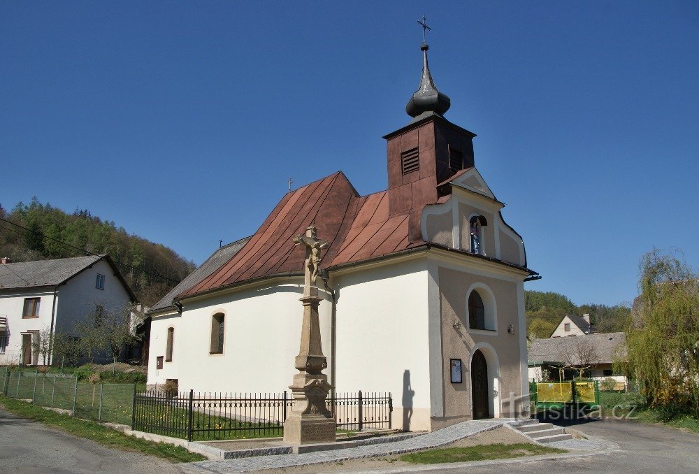 bušínská kaple Panny Marie Bolestné