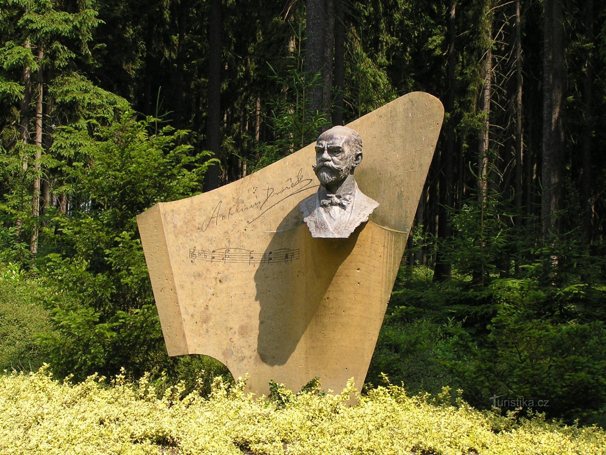 Busto de A. Dvořák