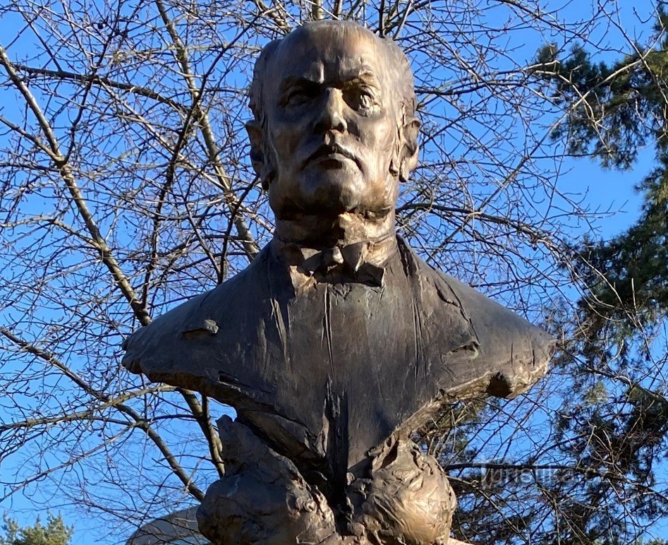 Doprsni kip Antonína Švehle