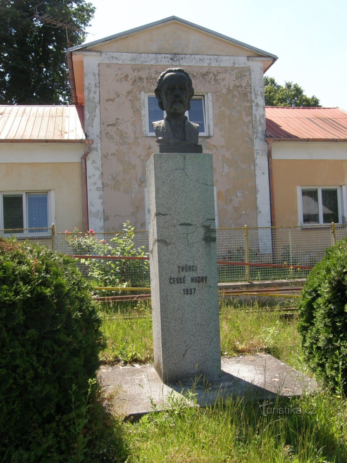 Busto de B. Smetana (Adamov)