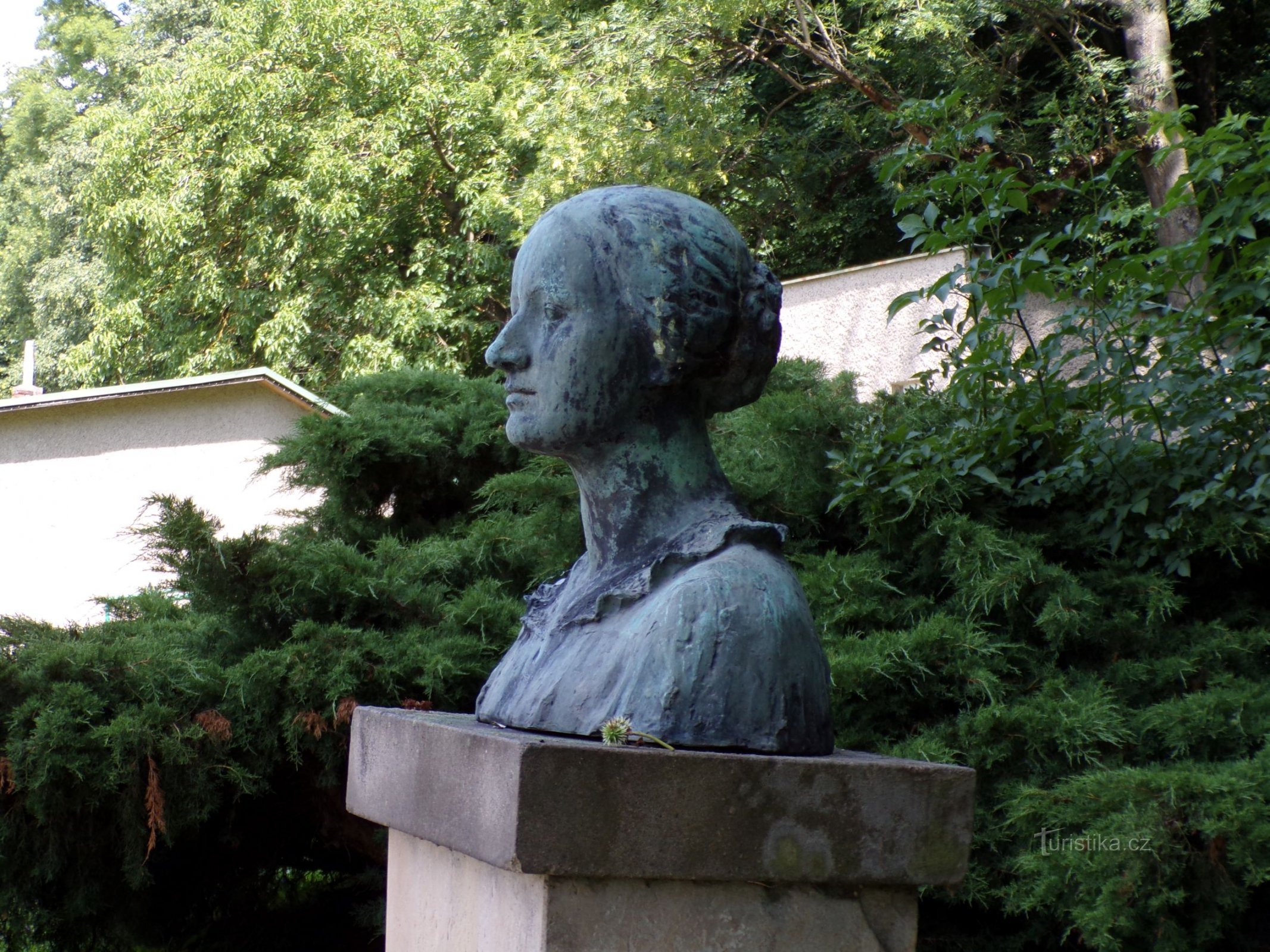 Busto di Božena Němcová (Chvalkovice, 13.7.2021)