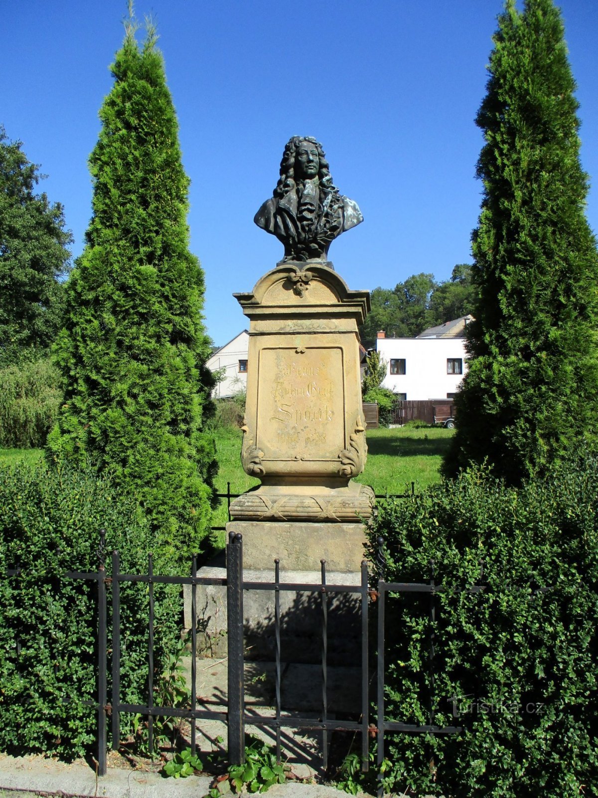 Busta F. A. hraběte Šporka (Choustníkovo Hradiště, 4.9.2019)
