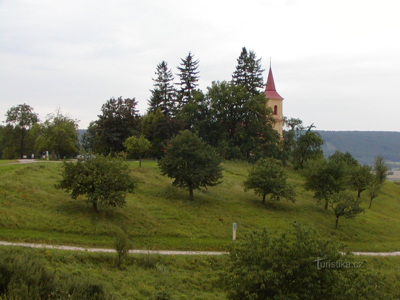 Byšičky - nhà thờ St. Peter và Paul