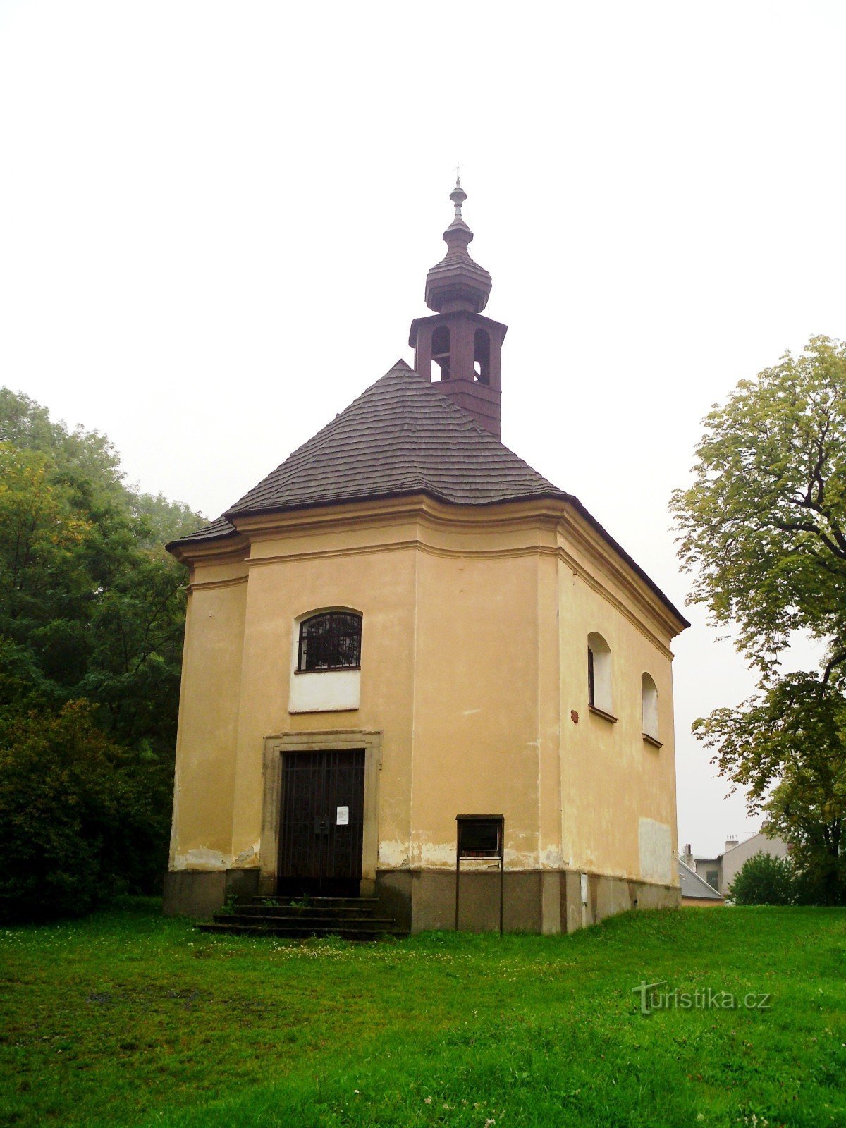 Bystřice pod Hostýnem - Pyhän Nikolauksen kappeli. Lawrence
