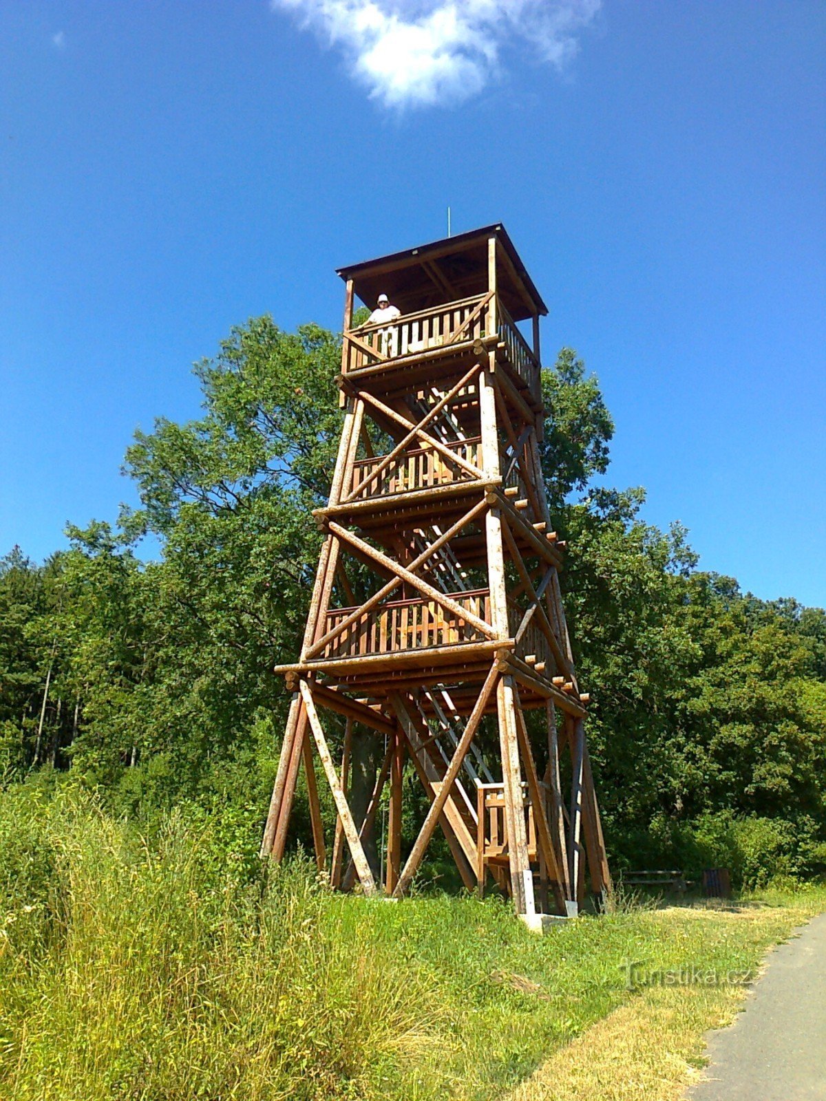 Bystřice pod Lopeníek - tour de guet Nad Vojanskú