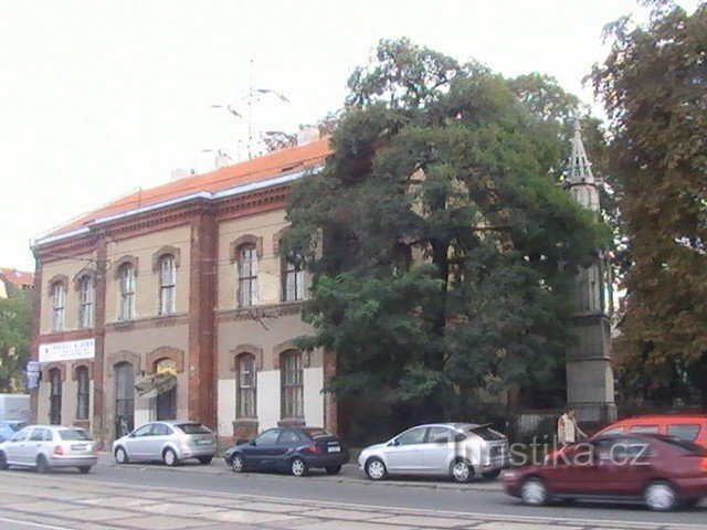 The former customs office, next to it is a park with Zderad's column