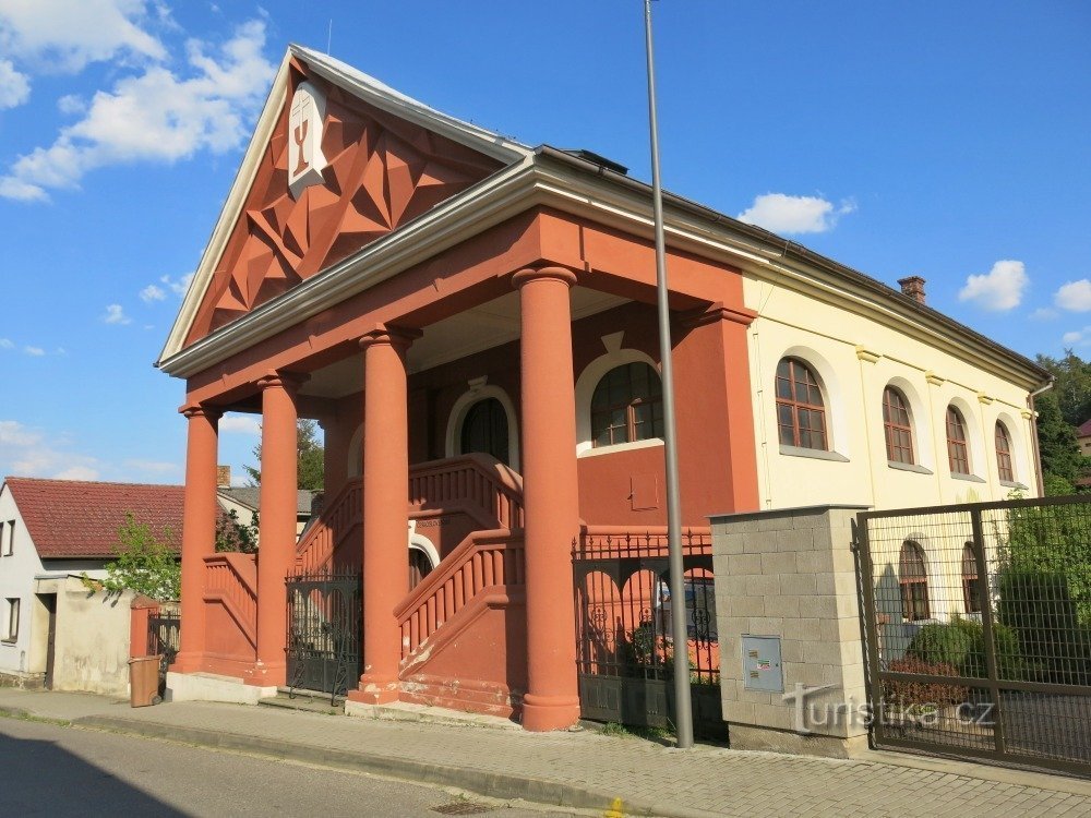 bývalá kubistická Nová synagoga v Milevsku