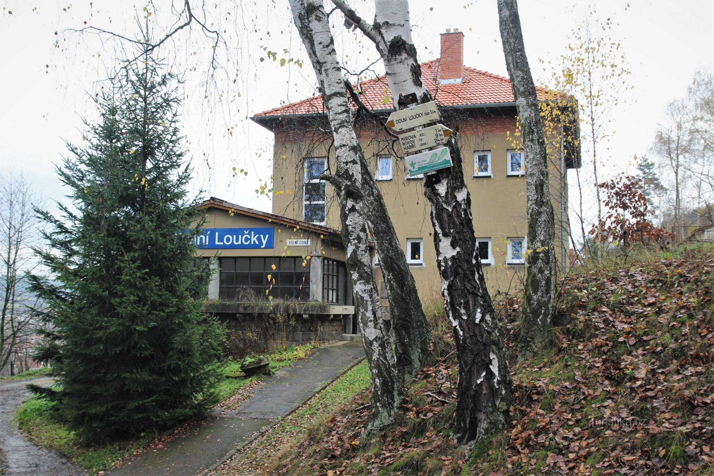 Ancien bâtiment à étages