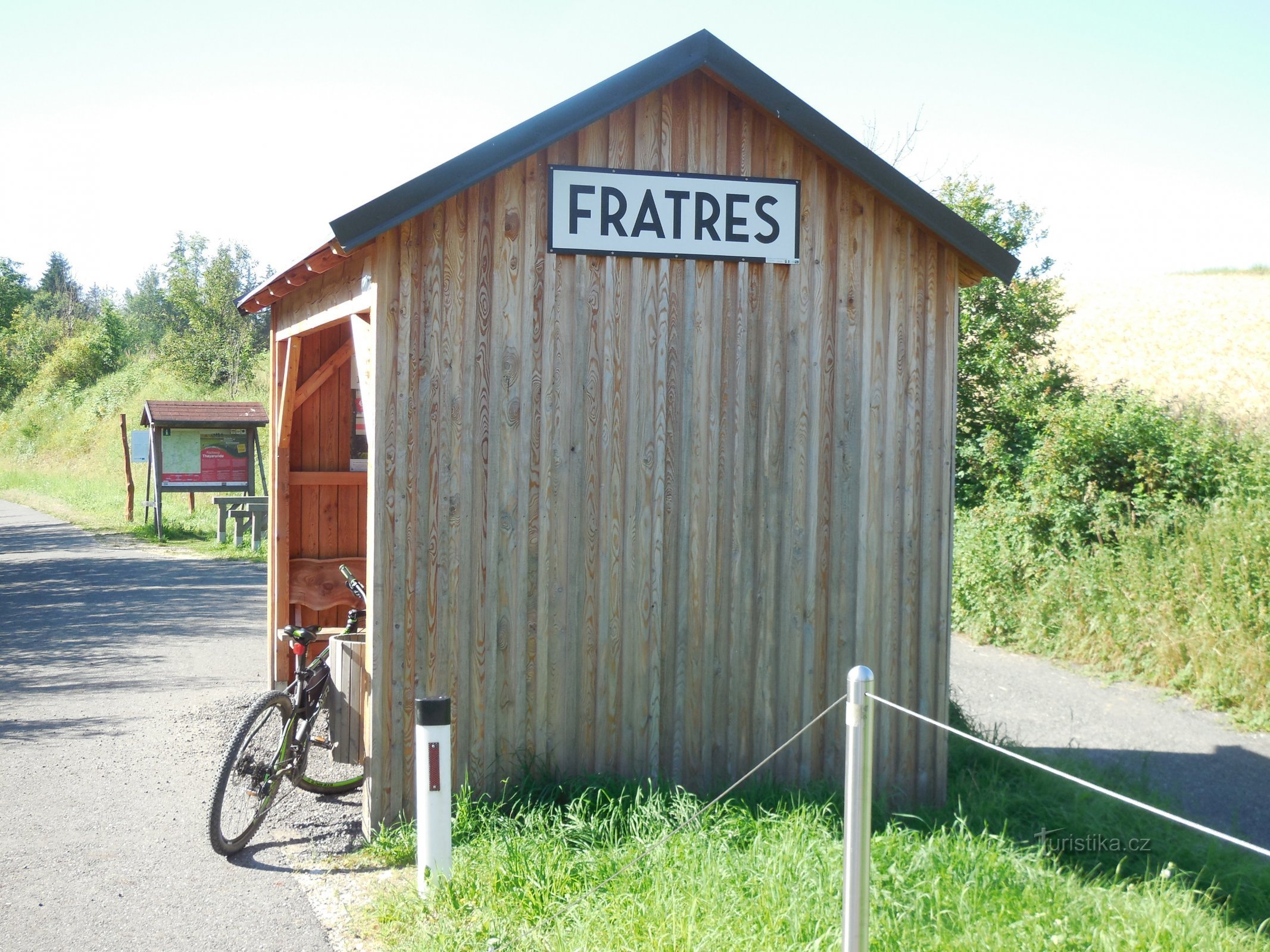 Tidigare Fratres station