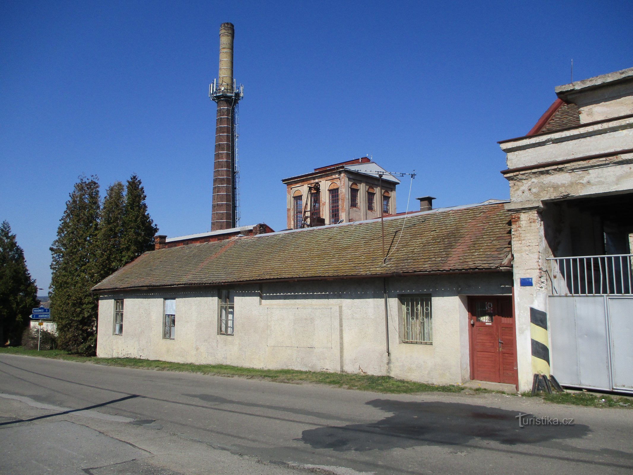 Fostă fabrică de zahăr (Syrovátka, 7.4.2020)