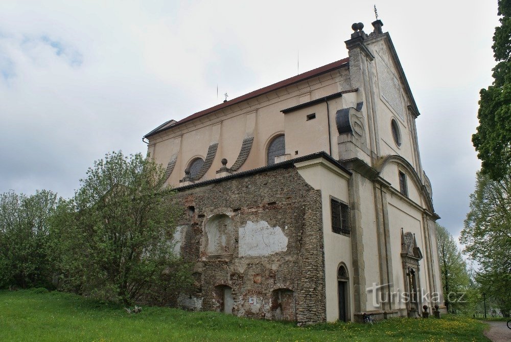 bývalý klášterní kostel v Klášteře