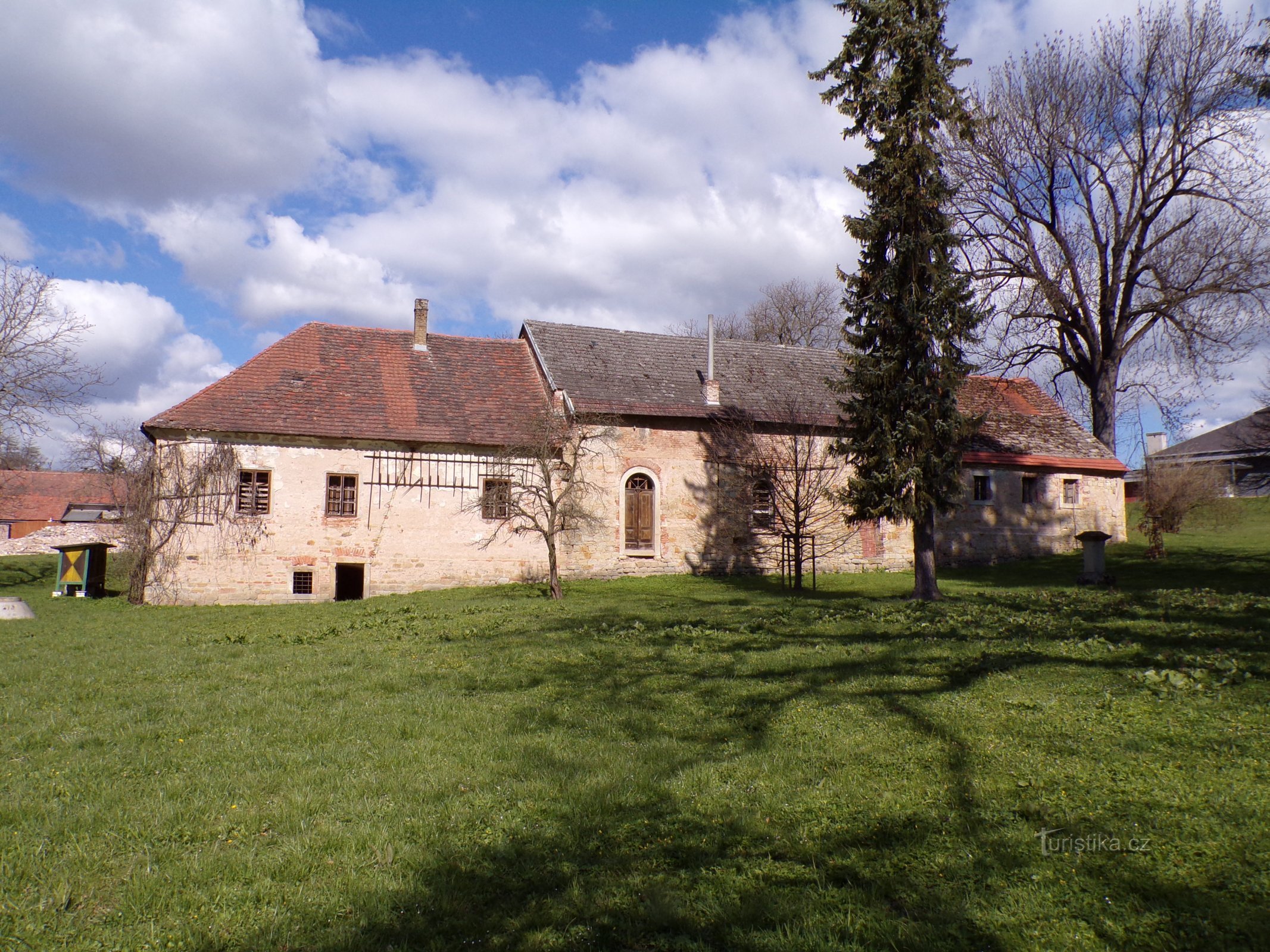 Former brewery with a refrigerator (Velichovky, 26.4.2021)