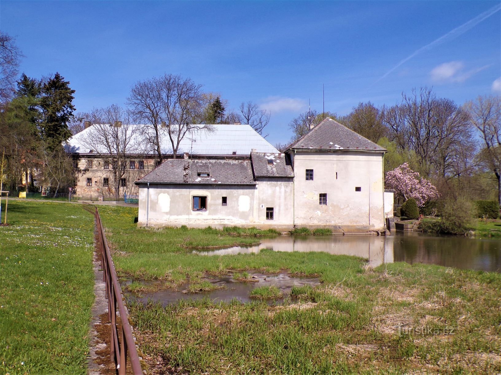 Колишній замок і млин (Смідари, 30.4.2021)