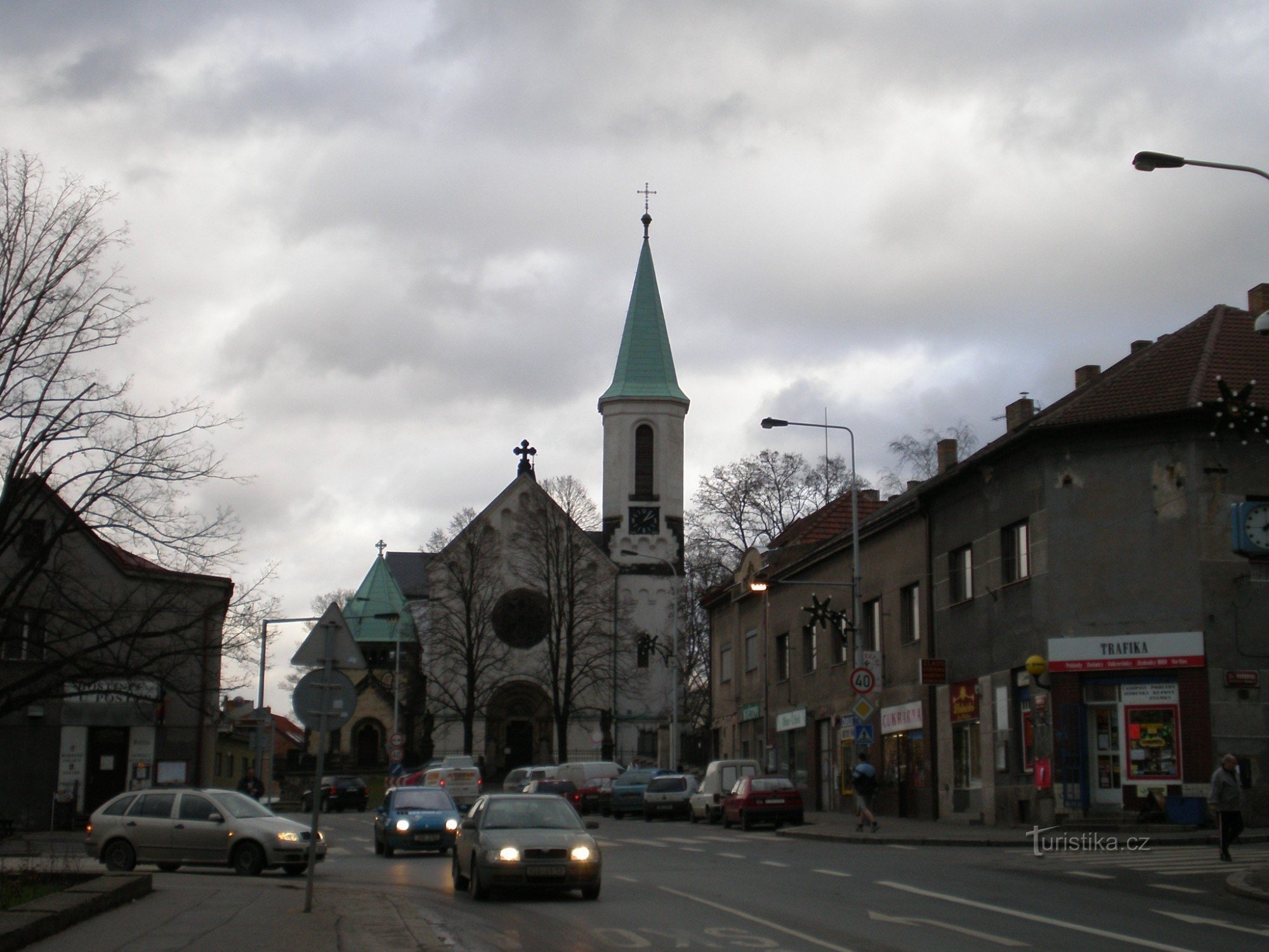 Čakovice - kyrkan St. Remigia