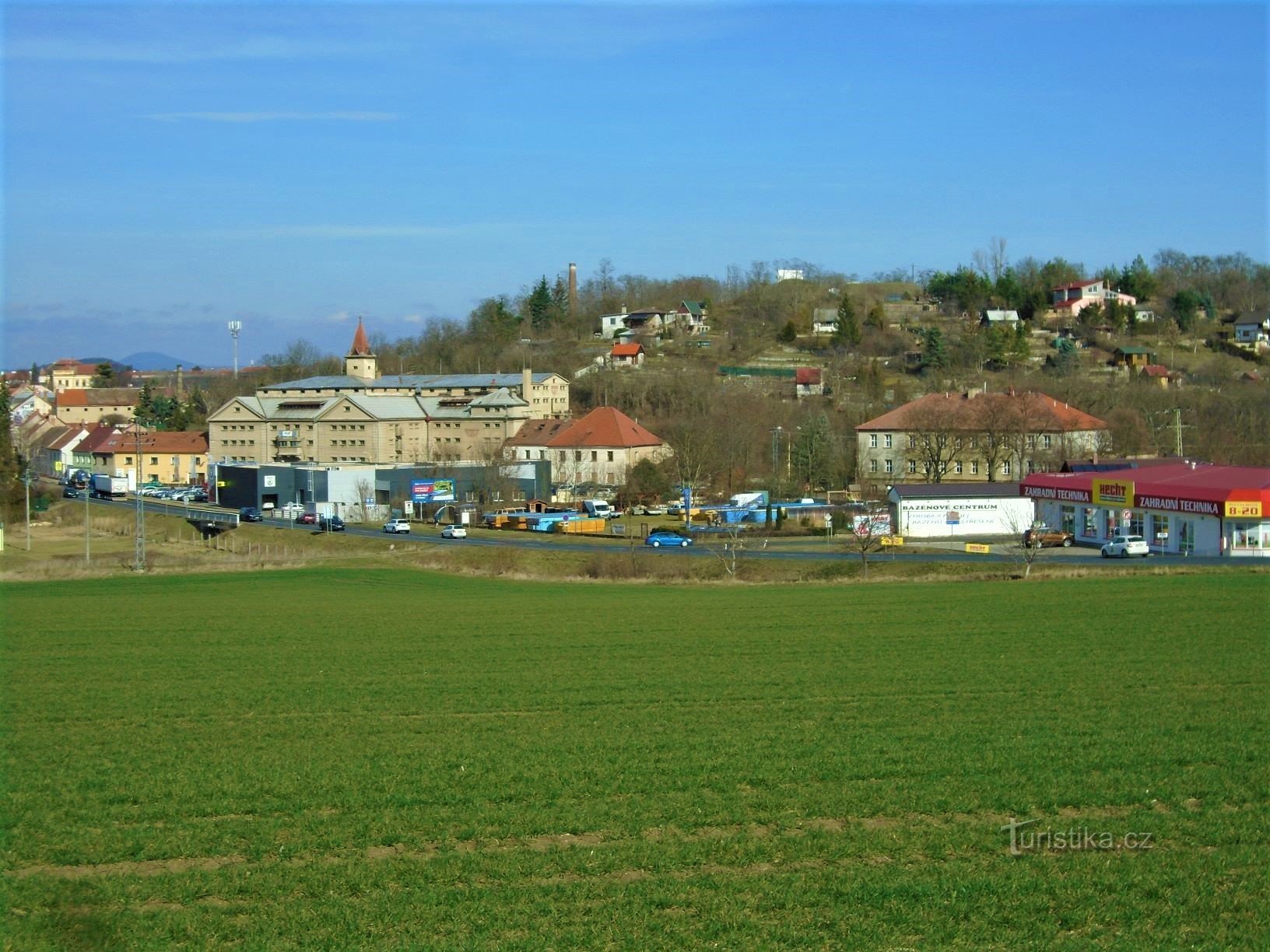 Část kopce Šibeňáku (Roudnice nad Labem, 6.3.2019)